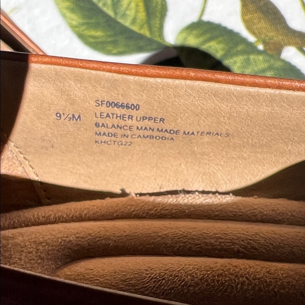 Sofft Comfort Pumps Brown Leather Heels 9.5 NIB - Picture 5 of 5